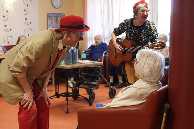 Aktionen 1 Clowns Pit und Lakritze im Haus Melchior in Rauenberg (Fotos: Römergarten Residenzen Haus Melchior)