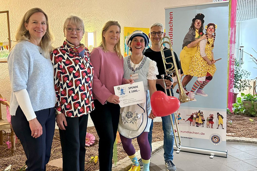 Spendenübergabe im Maria-Scherer-Haus Seniorenzentrum in Mannheim (Foto: privat)
