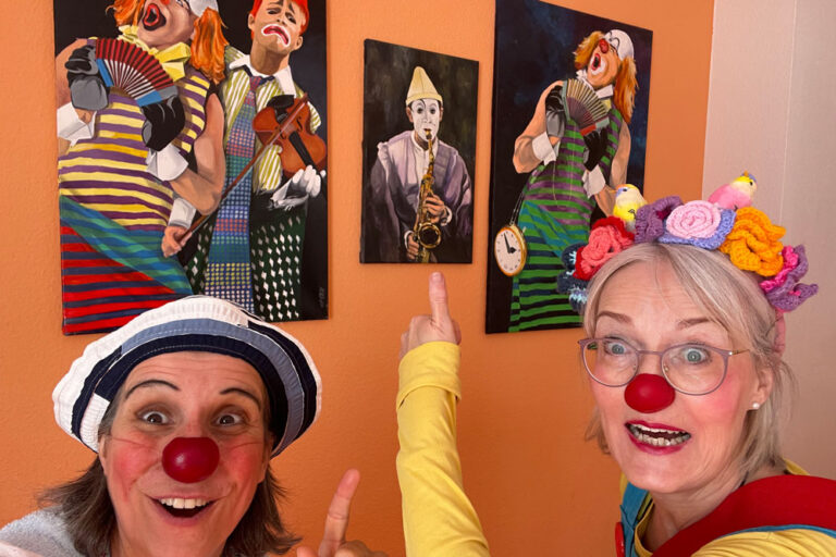 Aktionen 1 Durch Kooperation sind Clownsvisiten für Bewohner*innen möglich (Foto: privat)