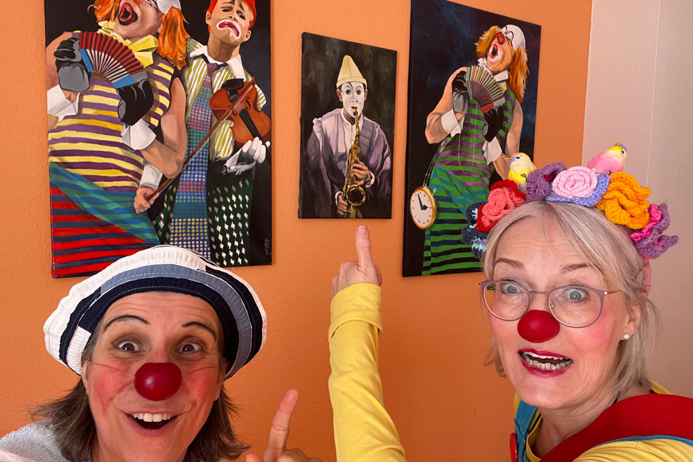 Durch Kooperation sind Clownsvisiten für Bewohner*innen möglich (Foto: privat)